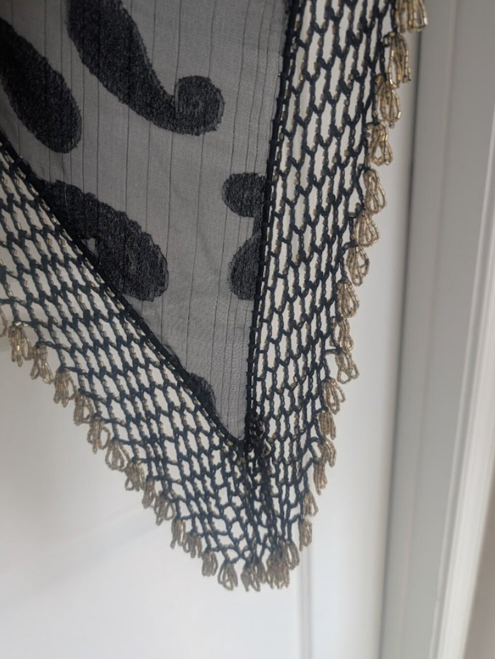 Vintage beaded shawl wrap - Picture 4 of 6